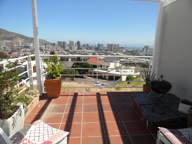 To Let 1 Bedroom Property for Rent in Vredehoek Western Cape